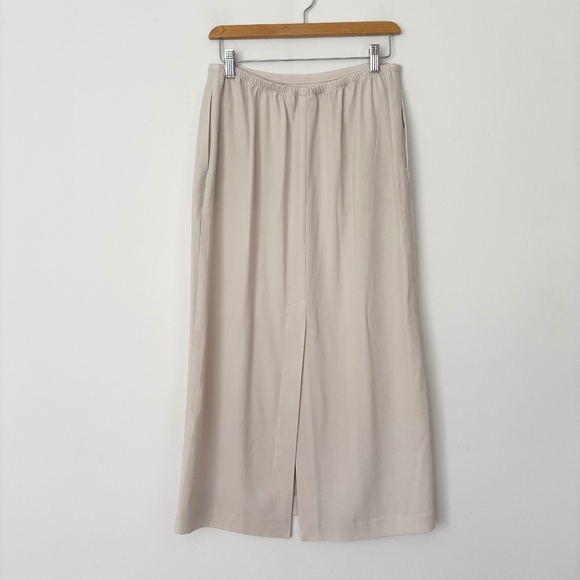 Babaton immaculate mid rise crepe skirt - Picture 7 of 9